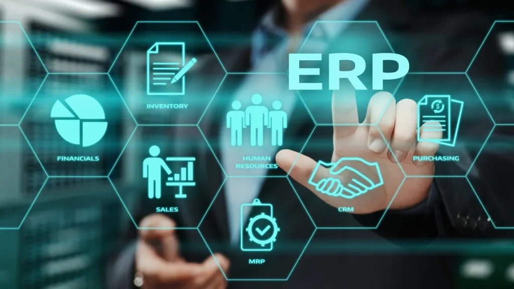 ما هو نظام ERP المحاسبي وكيف يدير العمليات المالية؟